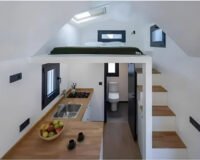 Fully Furnished Mobile Container House On Wheels