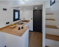 Fully Furnished Mobile Container House On Wheels